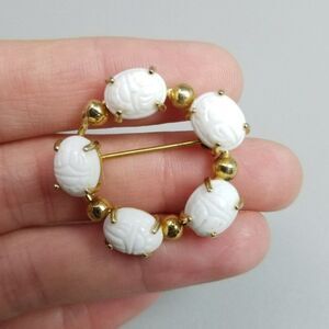 Vintage White Scarab Glass Cabochon and Gold Tone Circle Brooch, Retro Lapel Pin